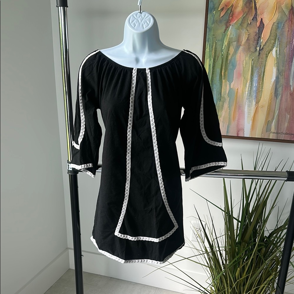Elegant Black and White Swim Coverup